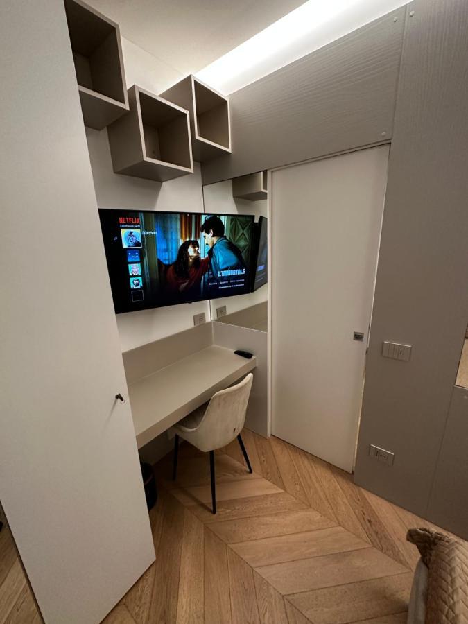 Apartmán Bilocale Luxury A 50 Mt Dalla Stazione Di Milano Exteriér fotografie