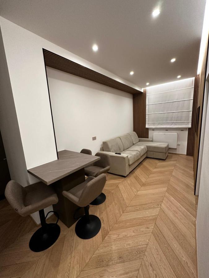Apartmán Bilocale Luxury A 50 Mt Dalla Stazione Di Milano Exteriér fotografie